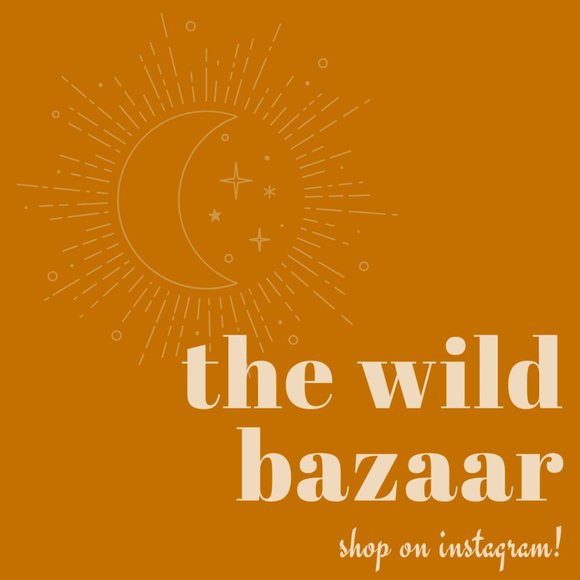 Embroidered Sun & Stars Baby Blue Hollister Crop Crewneck Sweatshirt Size M - Picture 4 of 5